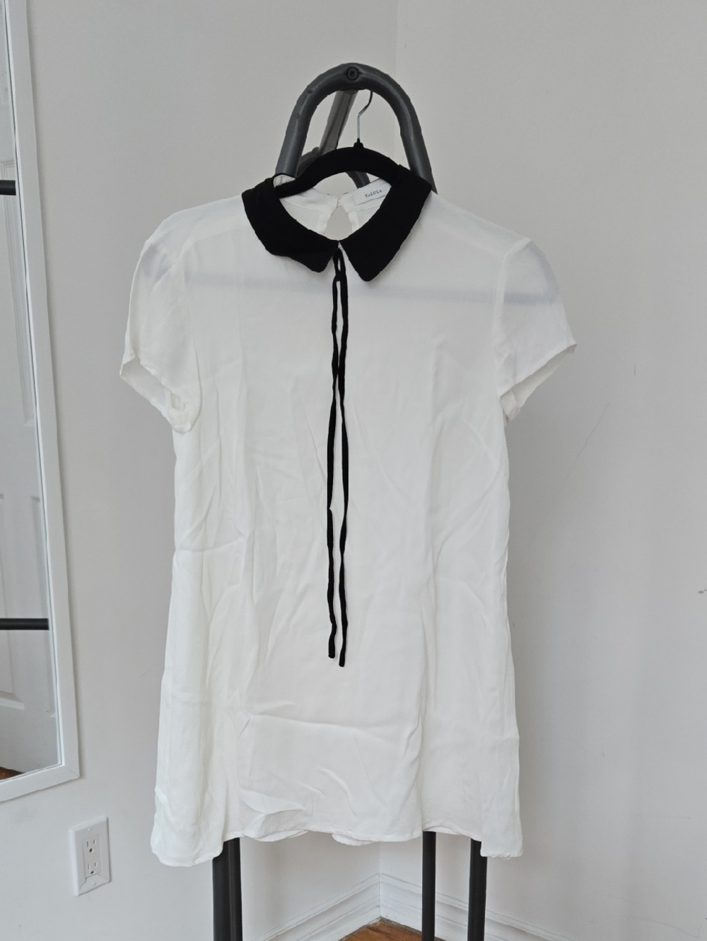 Aritiza Taula White Mini Dress with Black Peter Pan Collar
